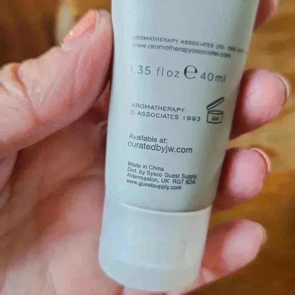 Aromatherapy Associates Body Wash Shampoo‎ Body Wash 1.35 oz.